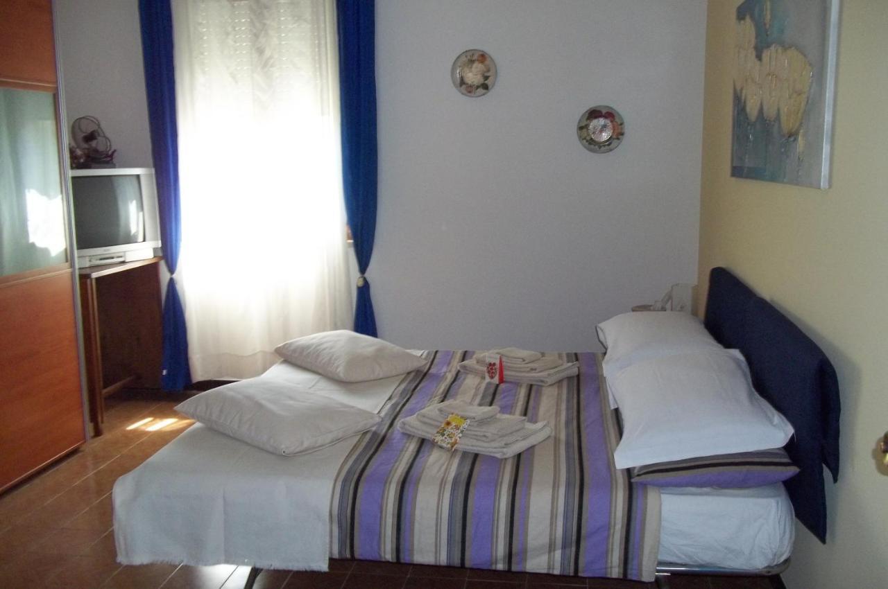B&B Alice Santa Maria Maddalena ภายนอก รูปภาพ
